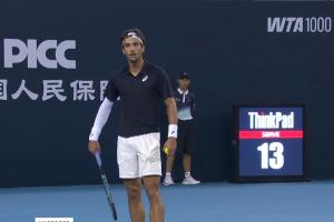 穆塞蒂中网疑似吐槽现场观众，用意语说：该死的中国人，老是咳嗽