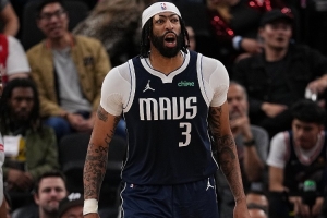 Lowe：浓眉打4篮板控制更好 球队要发掘其进攻潜力不能只让其跳投