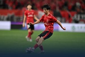 亚足联官方：成都蓉城违反亚足联场地规则，被罚款3000美元