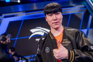 打不过Chovy真没办法！Zeka全场数据21/12/22，作用略小伤害略低