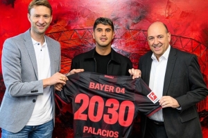 勒沃库森官方：与球队中场帕拉西奥斯续约至2030年