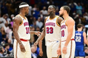 霍福德：格林是我们的领袖 然后库里和巴特勒也是 我会向他们学习