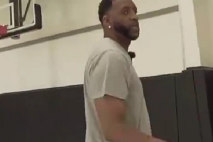 手感还在！麦迪发布挑战：你敢接受我的horse挑战么？