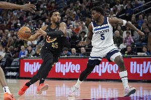 TA对联盟各队分卫位置深度排名： 森林狼骑士开拓者分居前三