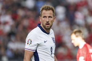 记者：凯恩、宽萨今日在室内训练，能否出战威尔士存疑