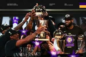 湖人社媒回顾五年前的今天：队史第17冠！