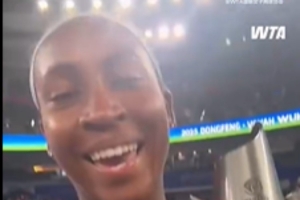 高芙：很高兴赢得武网冠军，在中国的3周非常美好，我们明年再见