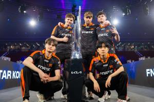 S1冠军也没实力啊！FNC不敌CFO跌落0-1组