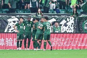 博主：经历4小时车程，国安全队于今天中午抵达中国香港驻地