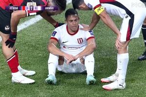 第23分钟，罗慕洛受伤无法坚持落泪走回更衣室，德尔加多替补登场