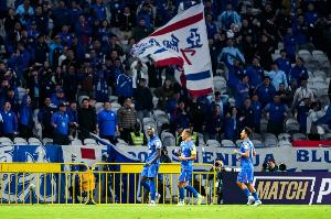 记者：申花部分球员合同年底到期，其中的绝大部分将会续约留队