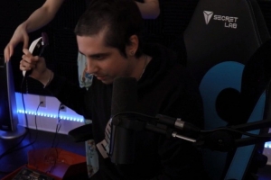 T1战胜KT赢得六冠创造历史！一大波欧美主播迎来剃头潮 愿赌服输