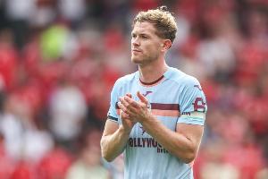 科林斯谈战胜纽卡：我们的表现配得上取胜，这场胜利意义重大