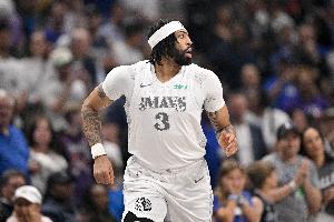 Shams：浓眉想加速复出但被侠队叫停 其担心他像哈利伯顿一样大伤