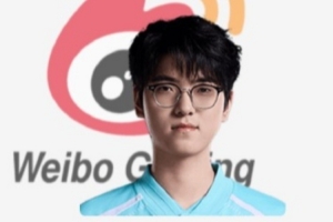 圈内人：俱乐部提前续约 再根据预算进行竞拍 zika带合同到WBG的