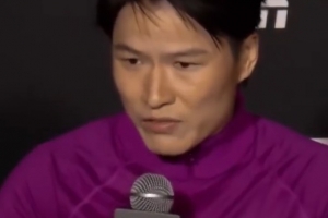 张伟丽：舍甫琴科是一个完美的选手，但我想像水一样击败她