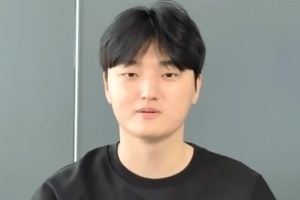 只接冠军AD的班，Peyz生涯的事业运有点好？连续三次换队，上一任AD均为冠军AD！