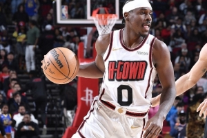 末节5中4！霍勒迪：就是去助队赢球 我在空位时队友能找到我