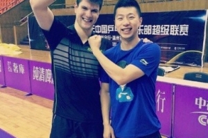 奥恰洛夫祝贺马龙夺金：见证真正传奇诞生，每板击球都在书写历史