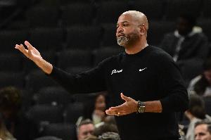 博彩网站预测最佳教练概率：比克斯塔夫22%第1 米奇第2 雷迪克第3