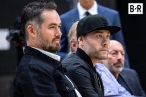 Shams：湖人重组篮球运营部门 解除乔伊和杰西·巴斯兄弟职务