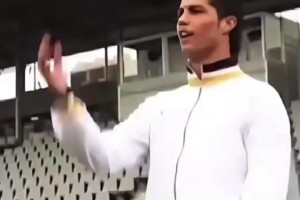 这球感努力毋庸置疑，C罗也是相当有天赋的好吧