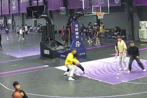 郭艾伦被问怎么保持发色的：妹保持住啊！都掉色了，一会买洗发水