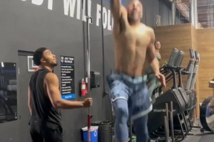 毕竟是千禧年状元！47岁了还这么能飞啊