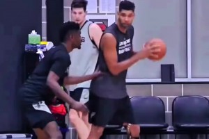 杨毅：说邓肯历史第一大前 其实不算大前是挂前锋之名行中锋之实