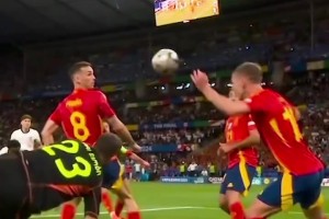 谁最长？拜仁球员的尺子反应力测试！