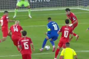 姆总强得离谱！姆巴佩中路爆破突击连过数人破门！