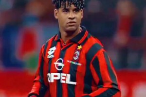 欢迎收看泰山队首位外援巴力斯塔的Vlog