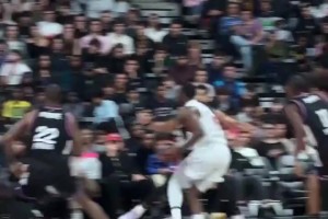 还回山西吗？迪亚洛在欧洲联赛也是飞天遁地的