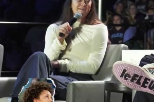 布伦森：我赢下了98%的对位！因为我得分比对位要高！