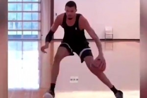 文班现在如此无敌，是不是因为拜师奥拉朱旺学了梦幻脚步？