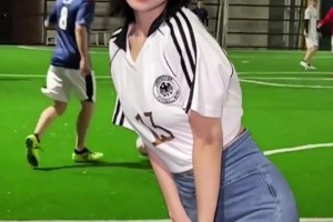 阿根廷足球宝贝真好看，这是人类能拥有的腰嘛