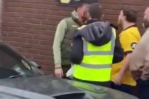 狼队门将怒怼球迷：输球难受都不和跟妻子说话