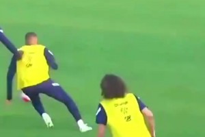 现役第一人！姆巴佩此前在法国队训练时没人能拦住啊