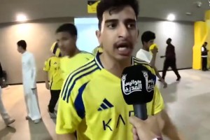 暴怒的胜利球迷咆哮：我们想要的是奖杯，而不是SIUU！