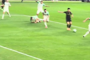 对手挑衅孙兴慜：你不行了，我可以单防你！随后被过个干净