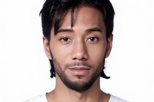 十级美颜上线！网友为小卡P图：这么看小卡咋像中国人呢？