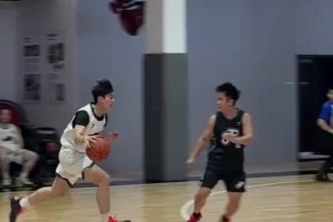 业余民间爱好者打成这样水平如何？这哥单场砍37分7板12助