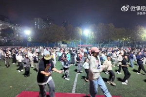 看起来哪里像六个月前断了跟腱的？塔图姆正在训练，复出在即！