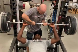 科比这防守简直令人窒息！这就是美国男篮所需要的