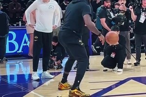 “熟悉的GOAT回来了～詹姆斯复出迎来自己第23个赛季！！