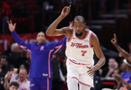球员火箭生涯前11场得分榜：埃尔文·海耶斯第1杜兰特第2哈登第3